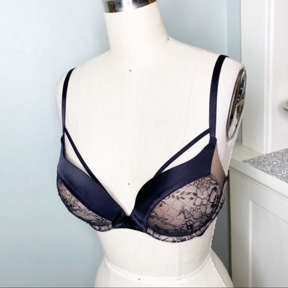 Victoria’s Secret Black Lace Push Up Bra 32D - Picture 5 of 9